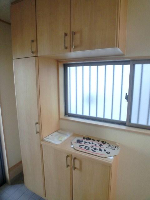 Entrance. Room (August 2013) Shooting