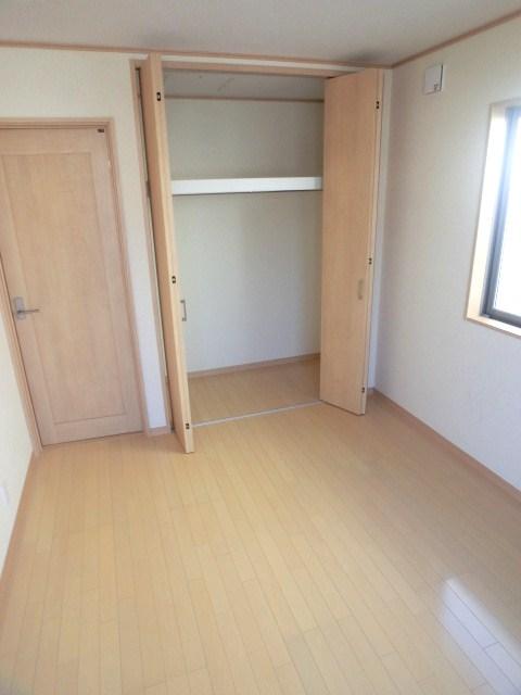 Non-living room. Room (August 2013) Shooting