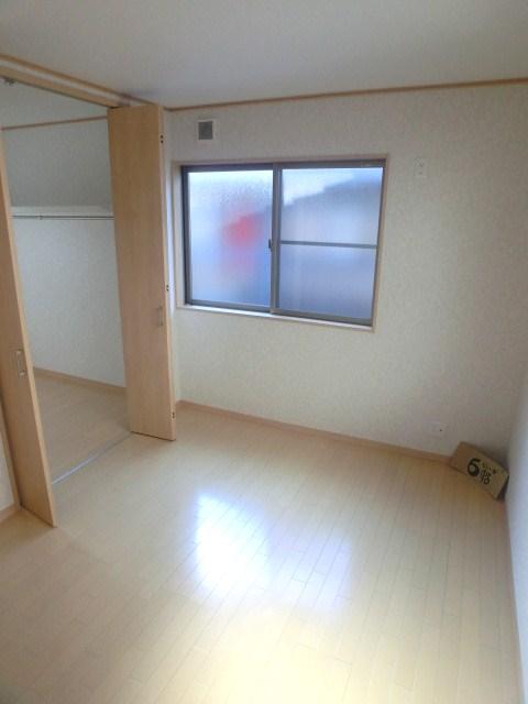 Non-living room. Room (August 2013) Shooting