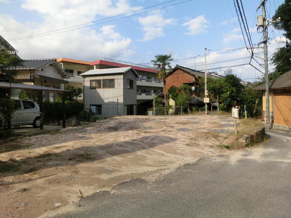 Local appearance photo. Local (10 May 2013) Shooting