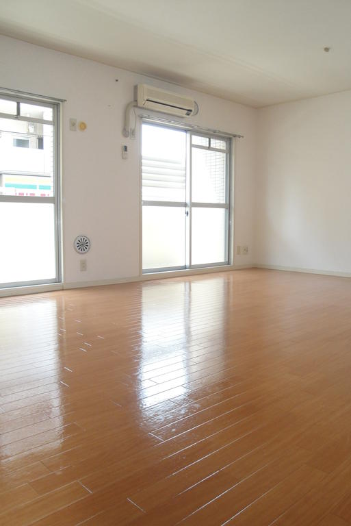 Living and room
