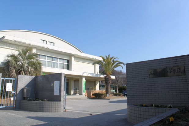 Primary school. 1824m to Hiroshima Municipal Iguchi elementary school (elementary school)