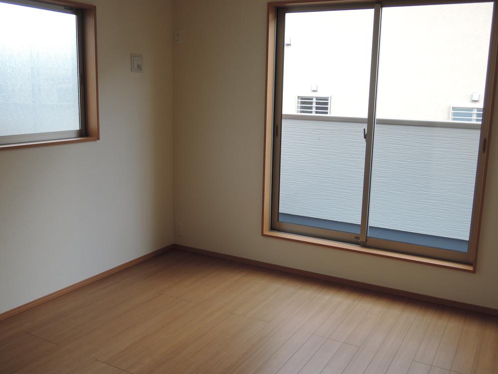 Non-living room. Indoor (11 May 2013) Shooting