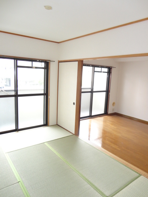 Living and room