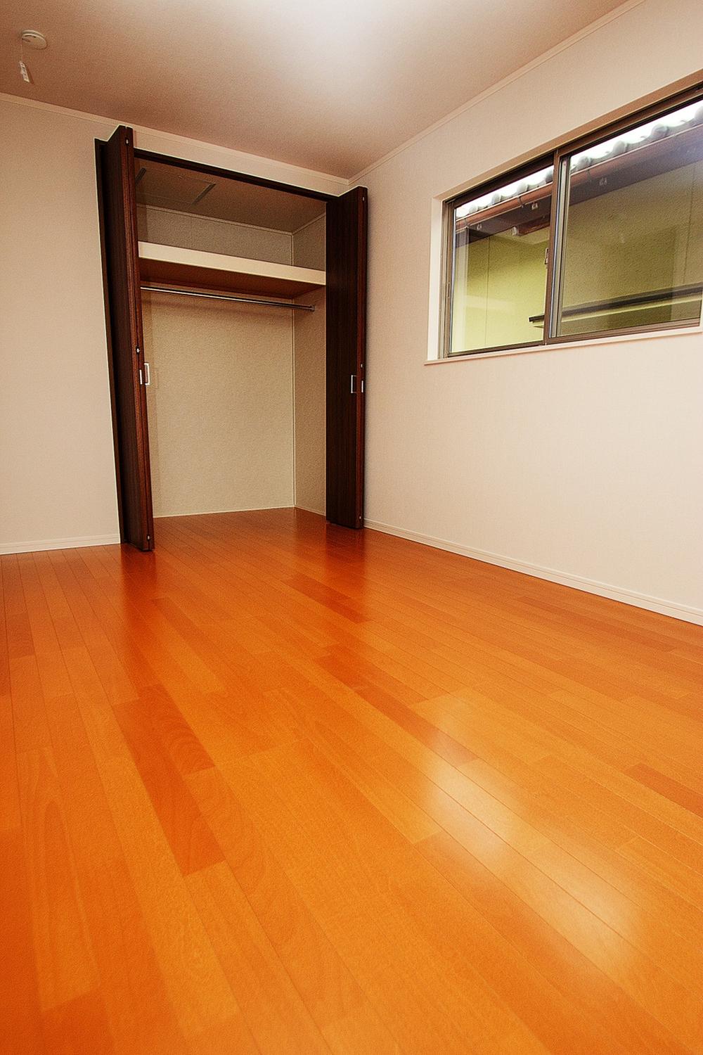 Kitchen. Indoor (11 May 2013) Shooting