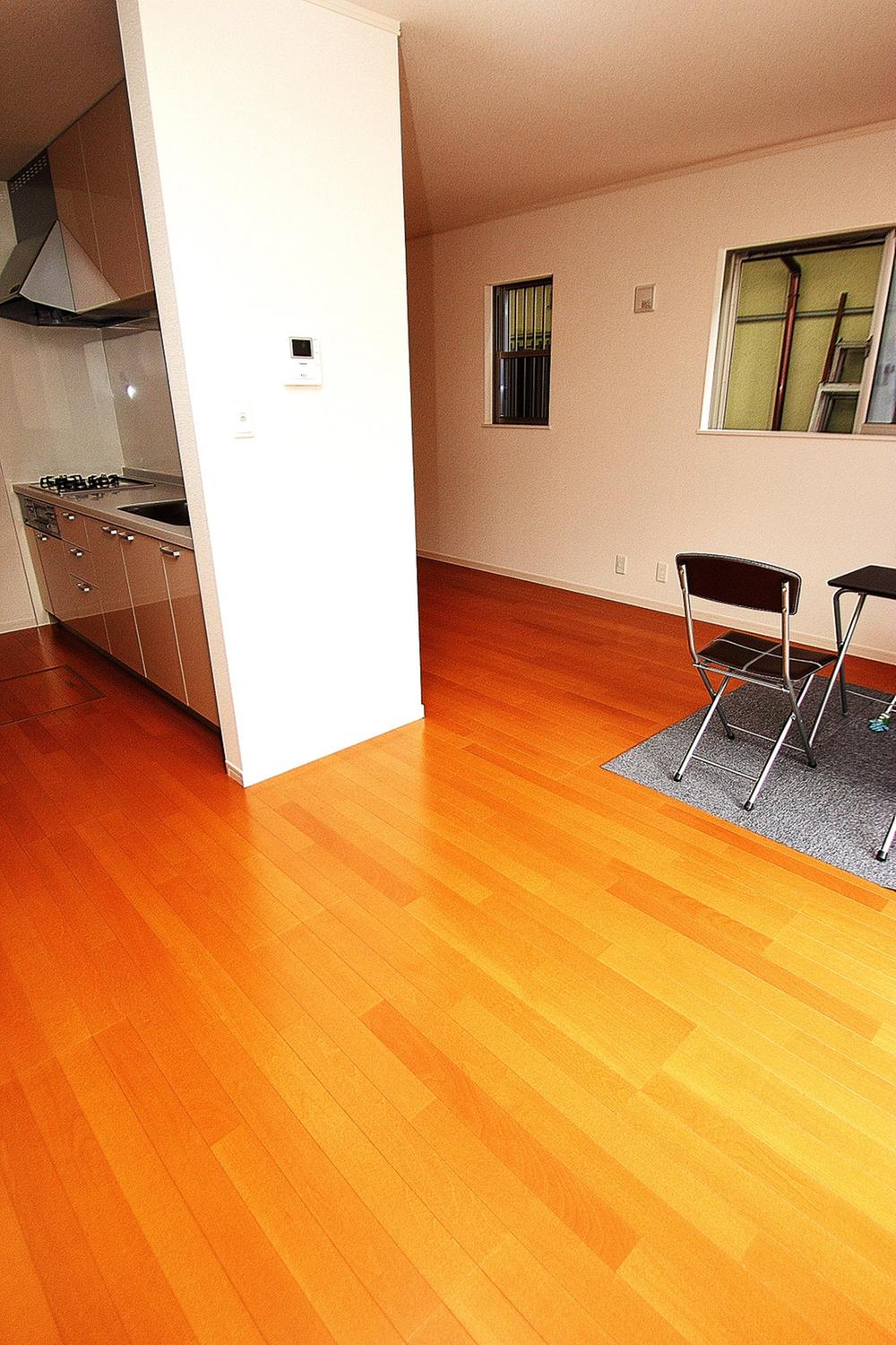 Bathroom. Indoor (11 May 2013) Shooting