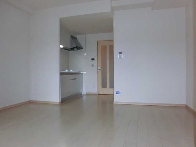 Living and room. LDK10 Pledge