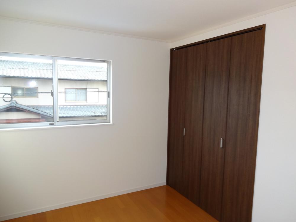 Non-living room. Indoor (12 May 2013) Shooting