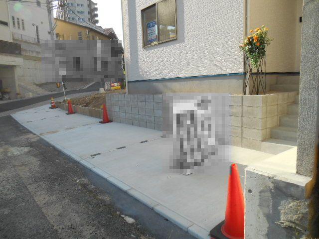 Local appearance photo. Local (12 May 2013) Shooting