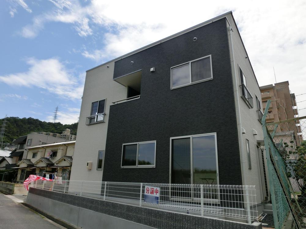 Local appearance photo. Local (June 2013) Shooting