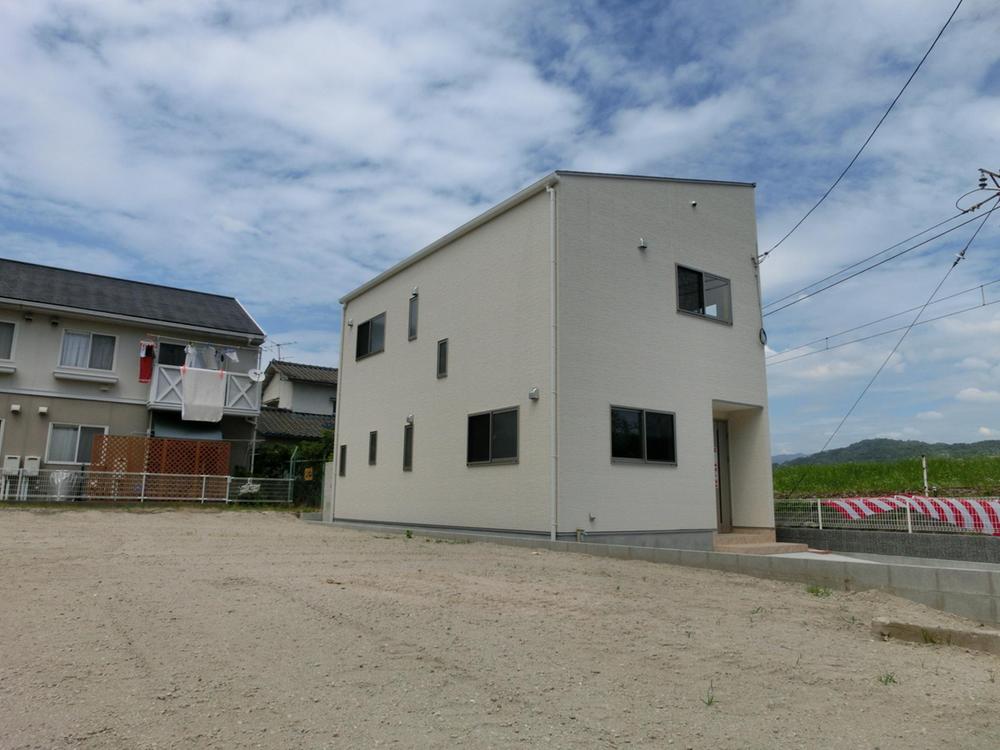 Local appearance photo