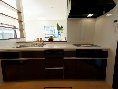 Kitchen. Storage abundant care also simple system Kitchen