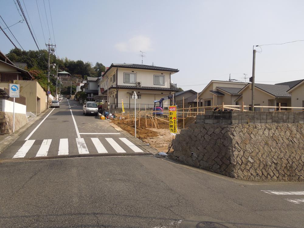 Local photos, including front road. Local (10 May 2013) Shooting