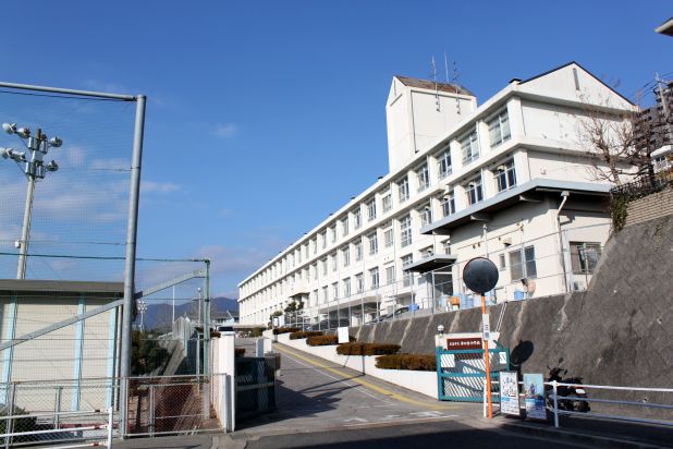 Primary school. 950m to Hiroshima Municipal Inokuchidai elementary school (elementary school)