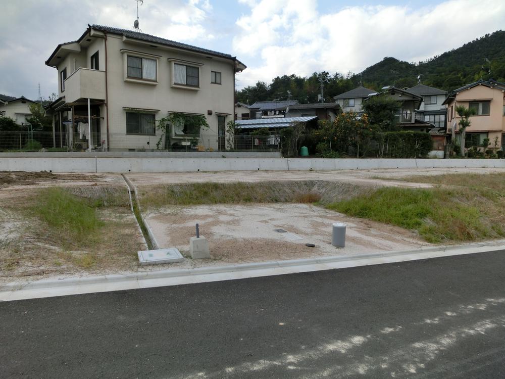 Local appearance photo. Local (10 May 2013) Shooting