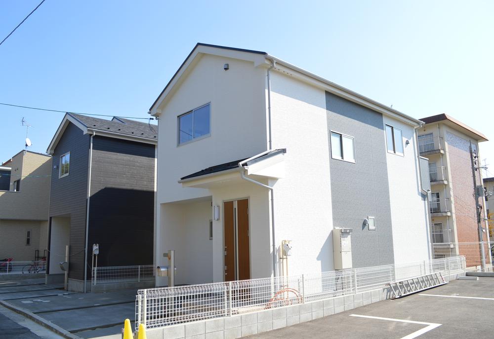 Local appearance photo