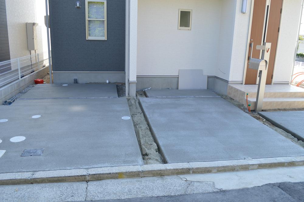 Parking lot. Local (10 May 2013) Shooting