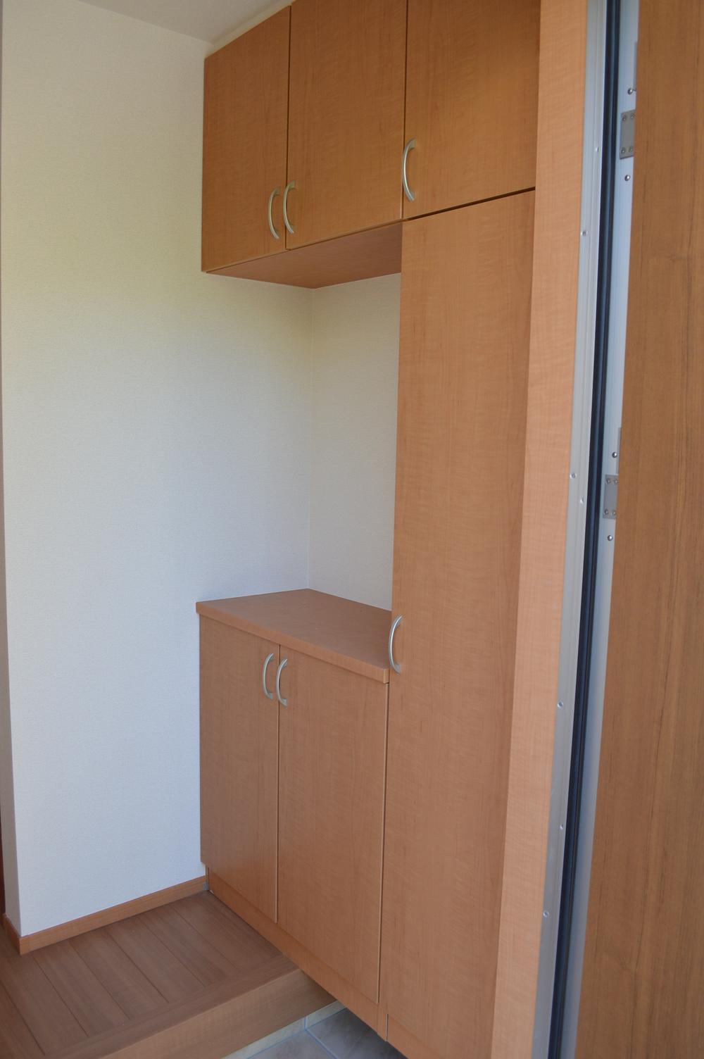 Receipt. Footwear purse