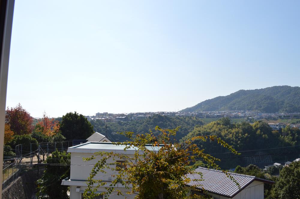 View photos from the dwelling unit. View from the site (October 2013) Shooting