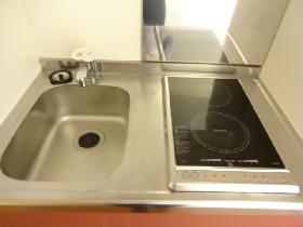 Kitchen. Two-burner stove