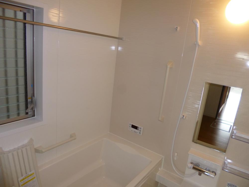 Bathroom. (November 2013) Shooting