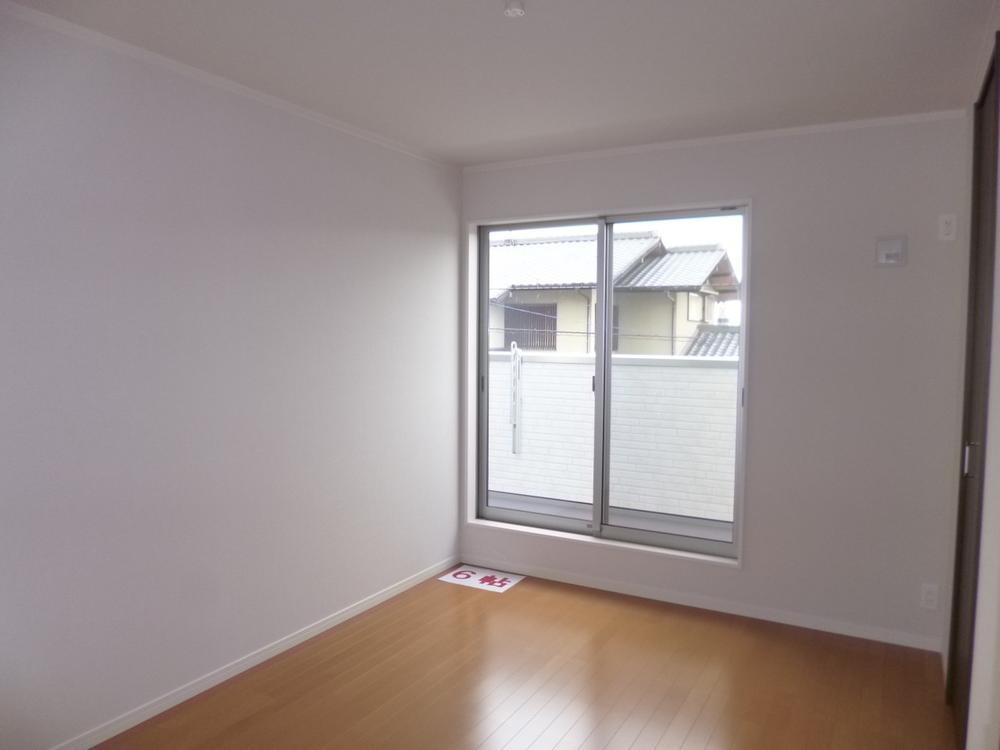 Non-living room. (November 2013) Shooting