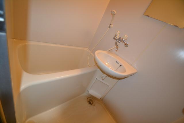 Bath. ※ It will be the same type