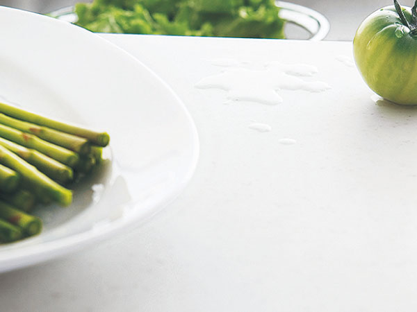 Kitchen.  [Artificial marble counter] Artificial marble that was used to counter, In a deep beauty attractive, Improve the interior of. In addition to have excellent heat resistance, It is easy to clean.