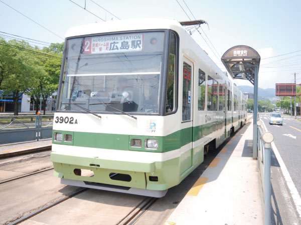 Surrounding environment. Hiroden "Nishikan'nonmachi" Dentoma (8-minute walk / About 590m)