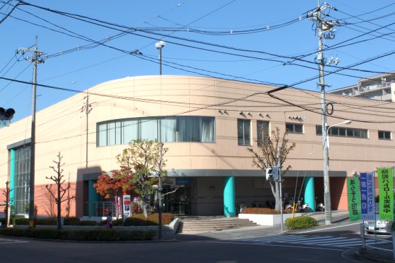 Supermarket. 500m to Fuji Iguchi store (Super)