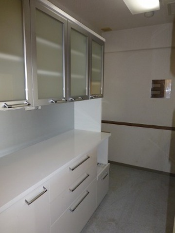 Kitchen.  ☆ There cupboard ☆