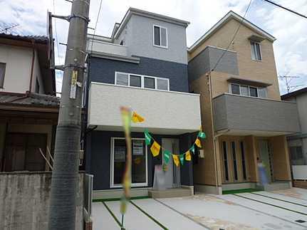 Local appearance photo. Local (10 May 2013) Shooting