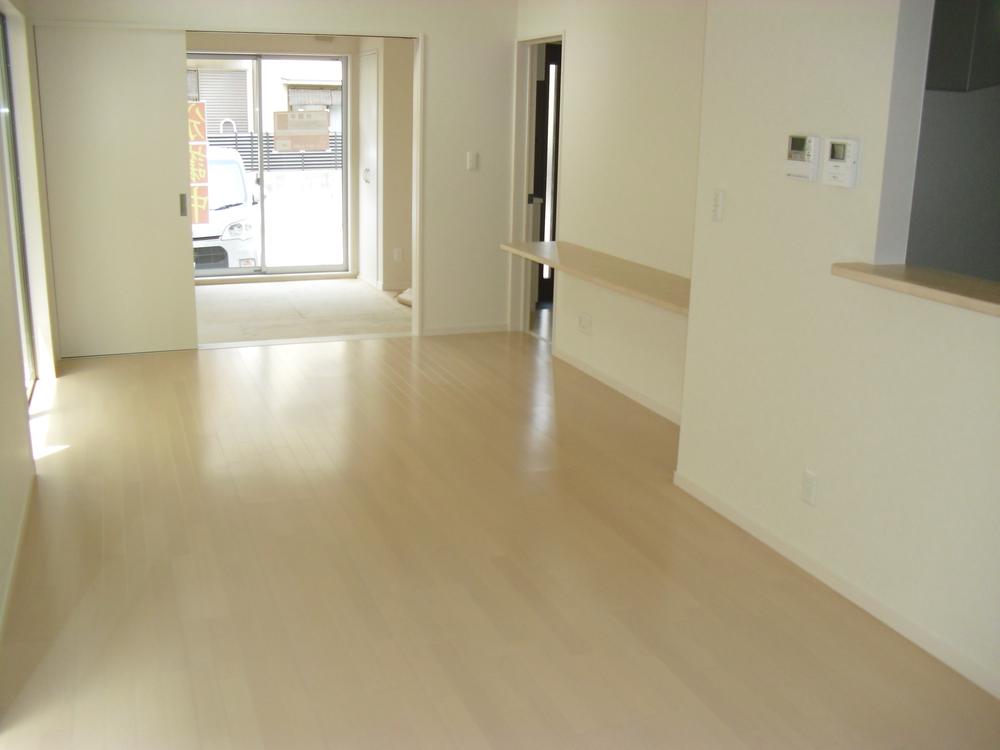 Living. Atrium with a feeling of freedom Indoor (April 2012) shooting