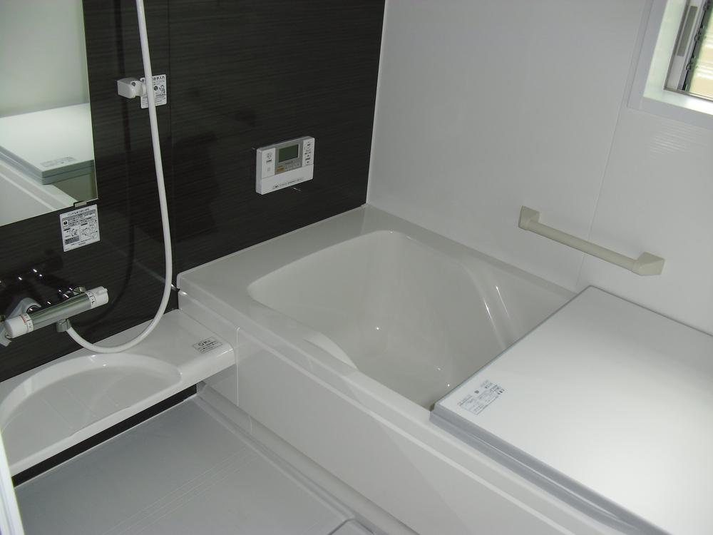 Bathroom. Easy bathroom functional and clean