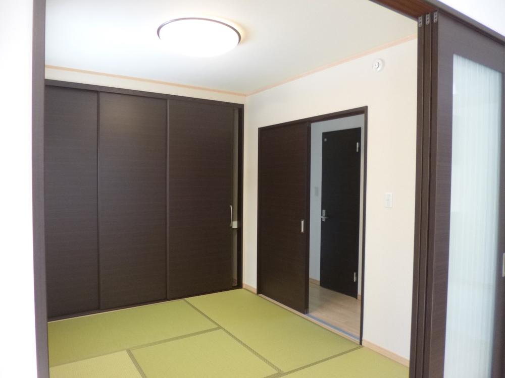 Non-living room. (October 2013) Shooting