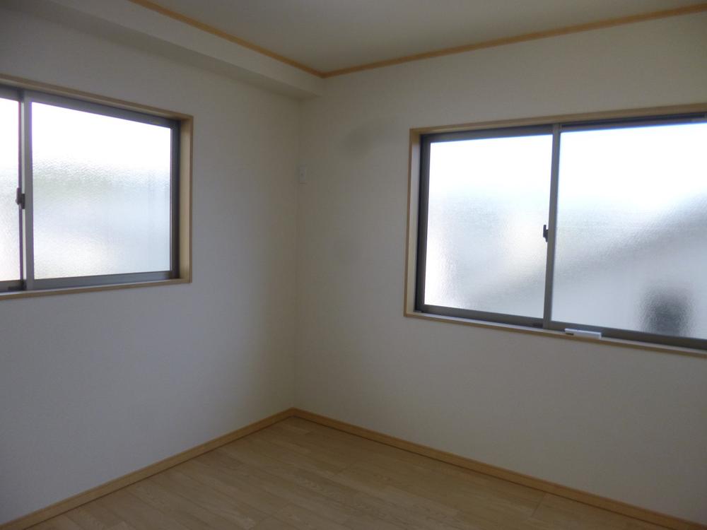 Non-living room. (October 2013) Shooting