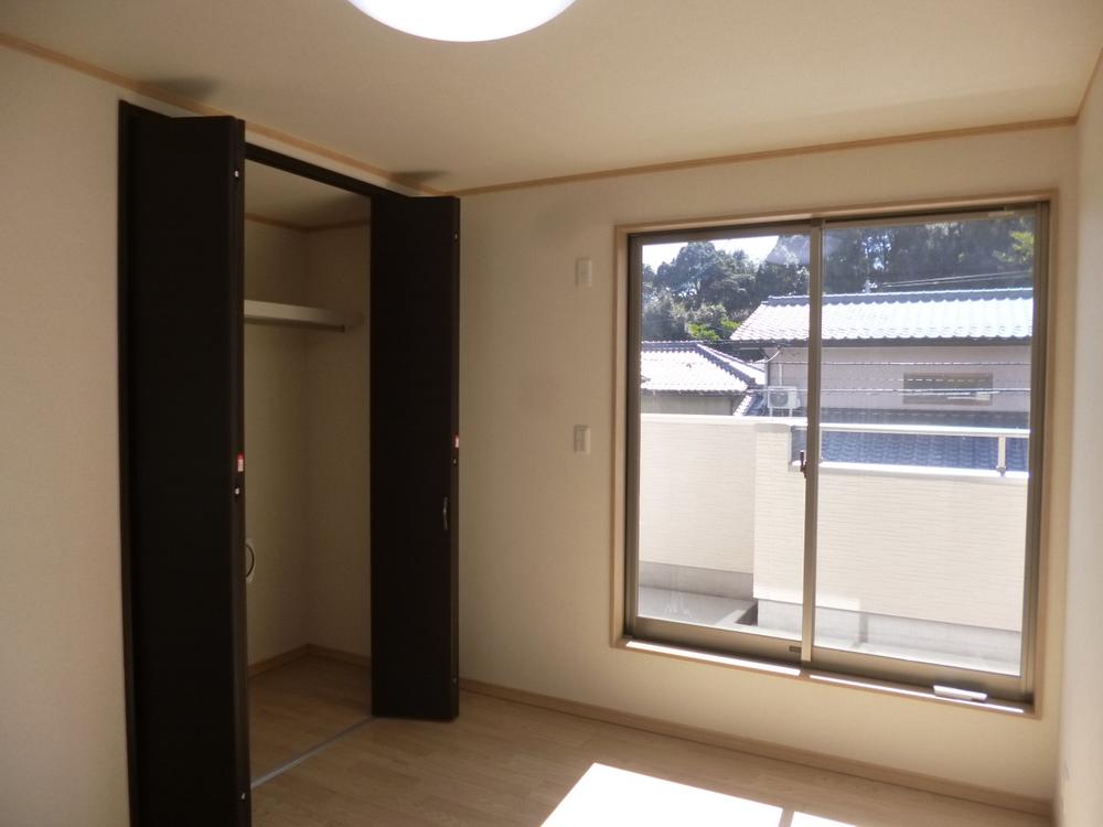 Non-living room. (October 2013) Shooting