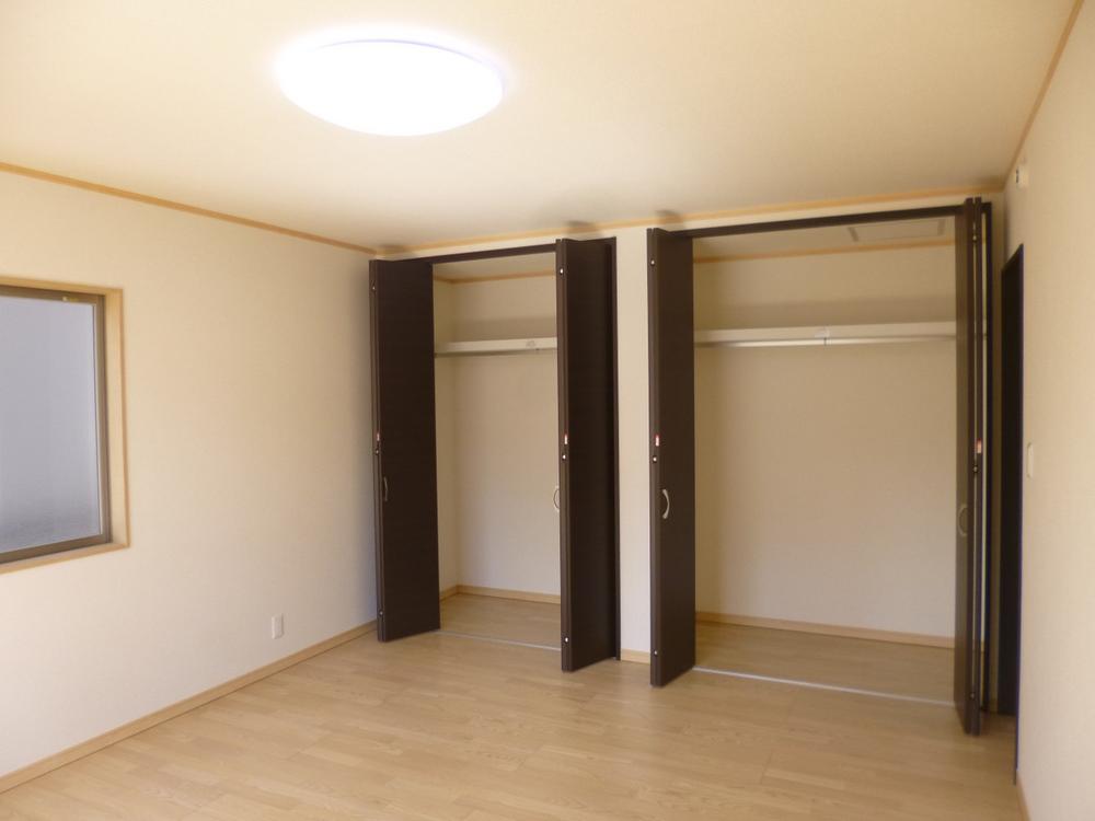 Non-living room. (October 2013) Shooting