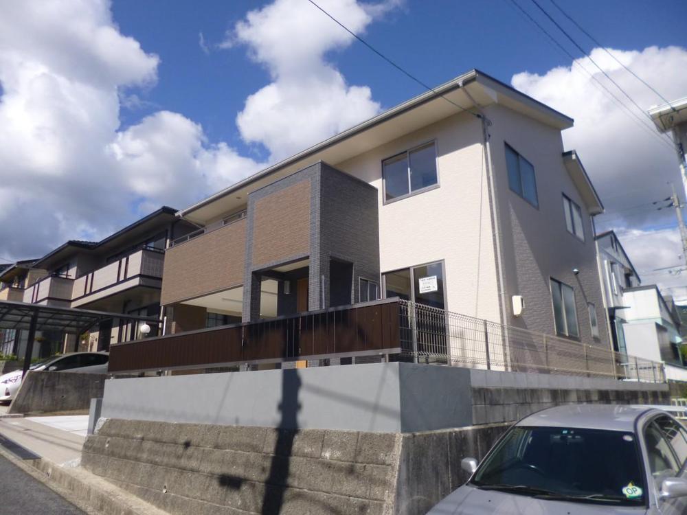 Local appearance photo. (October 2013) Shooting