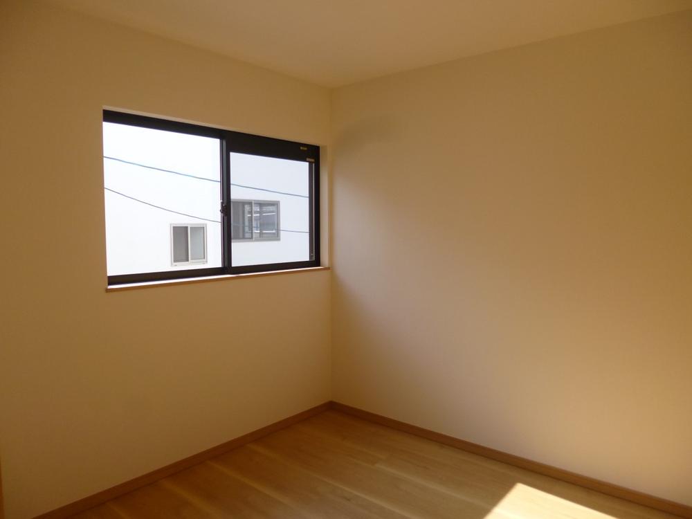 Non-living room. (October 2013) Shooting