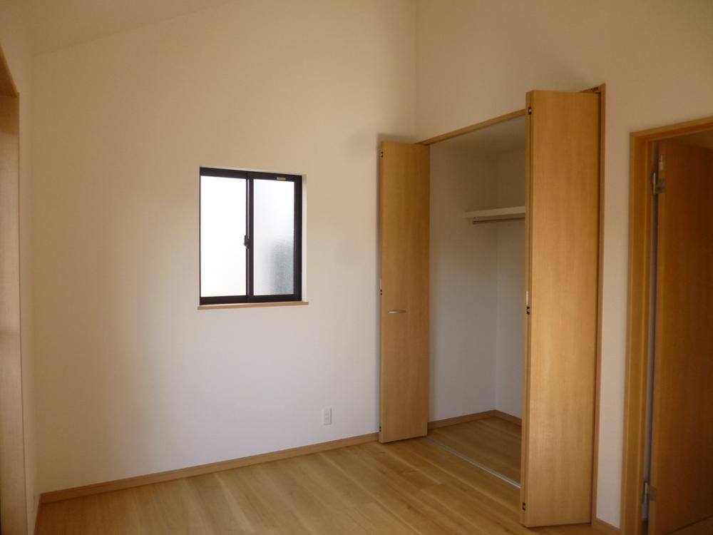 Non-living room. (October 2013) Shooting