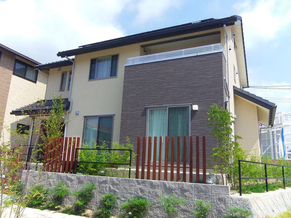 Local appearance photo. Local (11 May 2013) Shooting