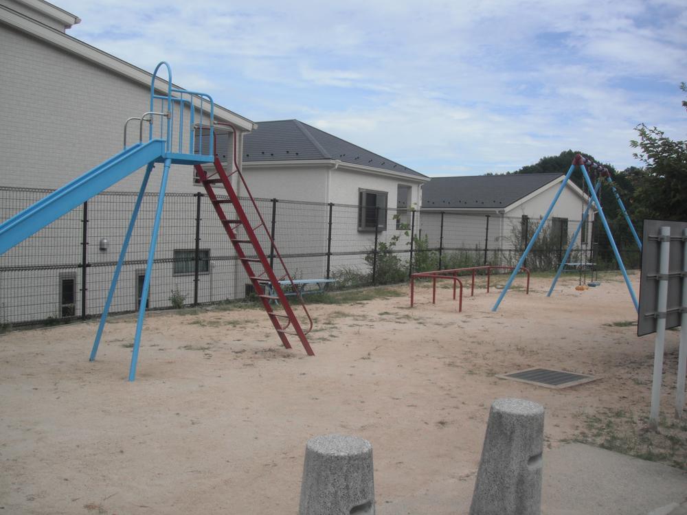 Other local. There is also a park in the park, You can rest assured to children play