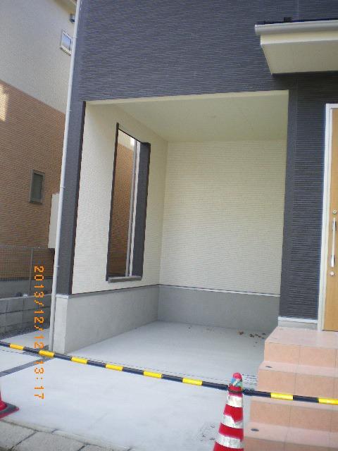 Parking lot. Local (12 May 2013) Shooting