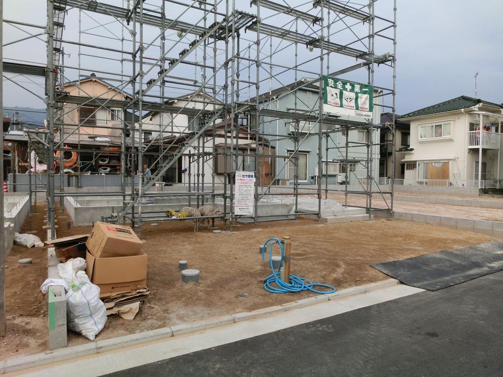 Local appearance photo. Local (11 May 2013) Shooting