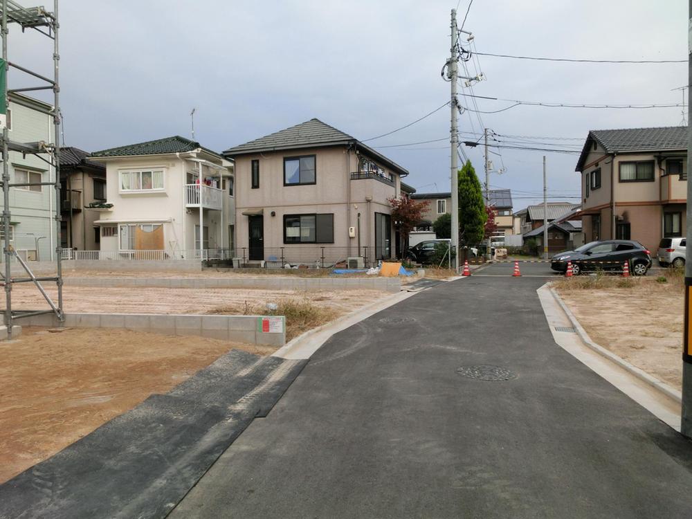 Local photos, including front road