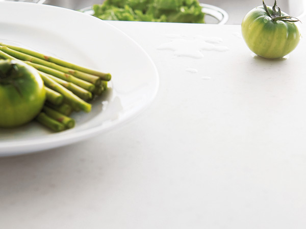 Kitchen.  [Artificial marble counter] Artificial marble that was used to counter, In a deep beauty attractive, Improve the interior of. In addition to have excellent heat resistance, It is easy to clean.