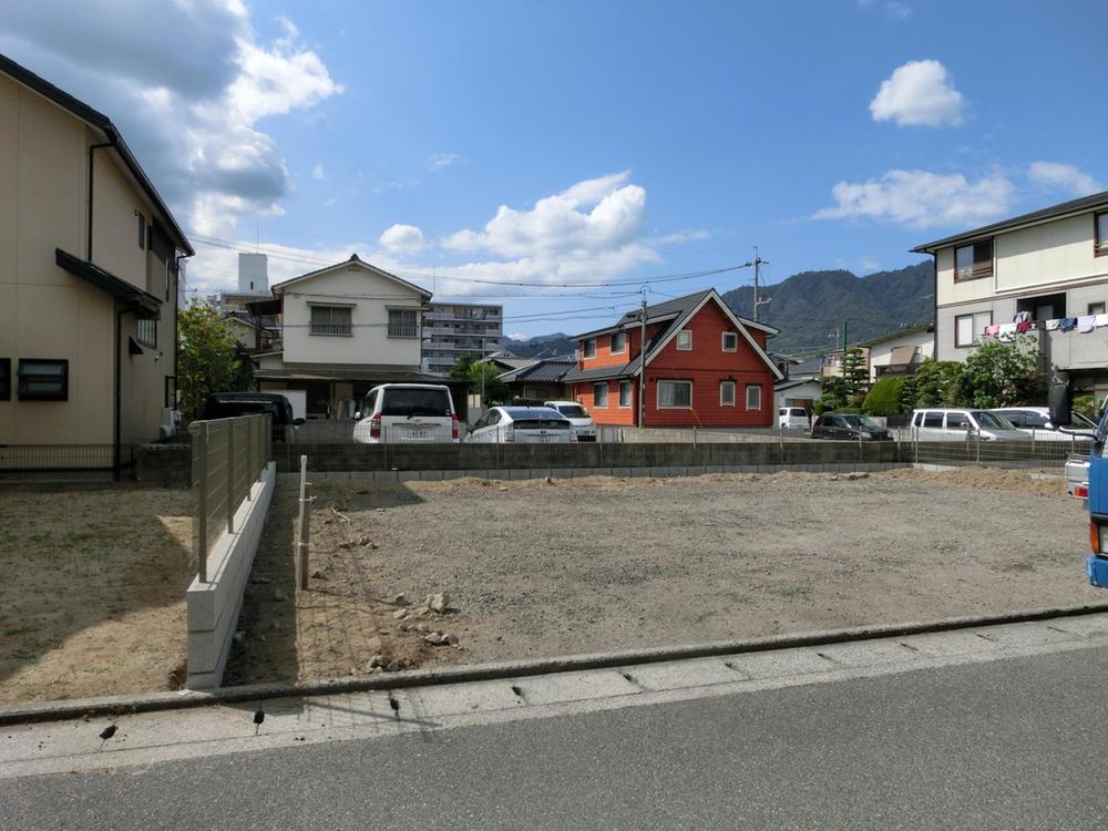 Local appearance photo. Local (10 May 2013) Shooting