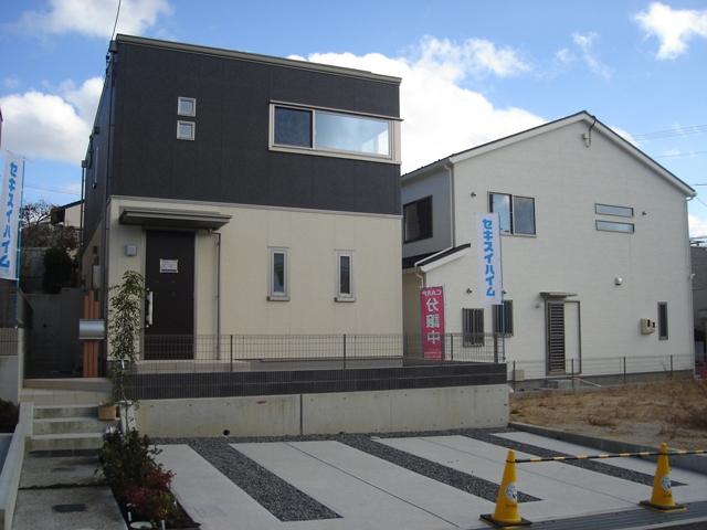 Local appearance photo. Local (11 May 2013) Shooting