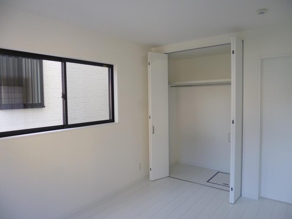 Non-living room. (October 2013) Shooting